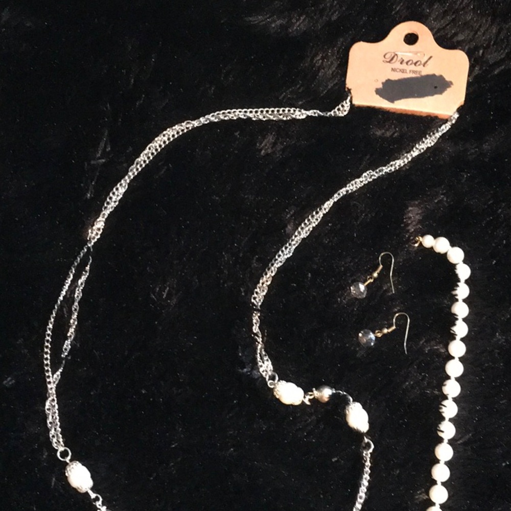 Necklace, Earrings & Bracelet Set NWOT Nickel free